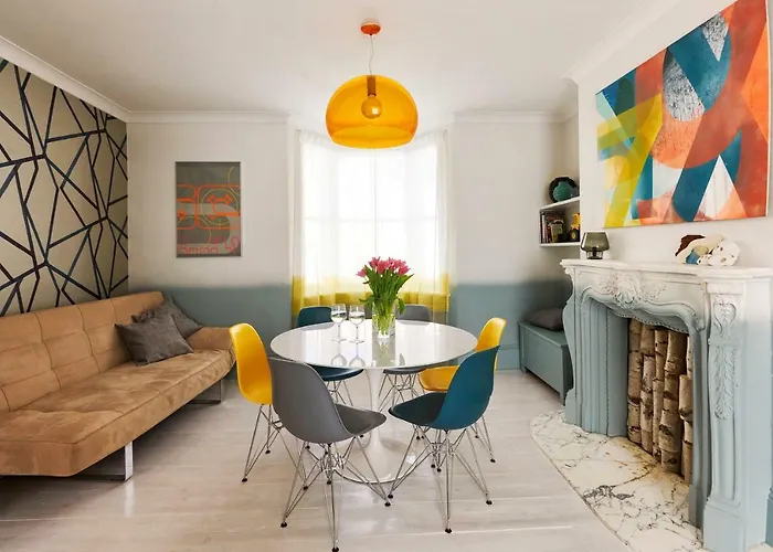 Stylish Seaside Maisonette - 200M To Beach